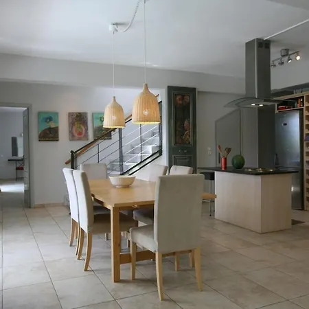 Villa Lovely Open Plan Family In Kato Katelios
